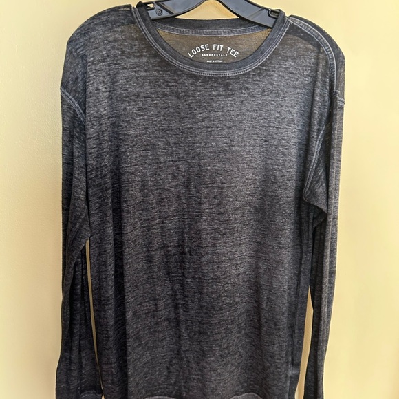 Aeropostale Tops - EUC AEROPOSTALE Long Sleeve Gray Shirt w/Scoop Neck Heathered